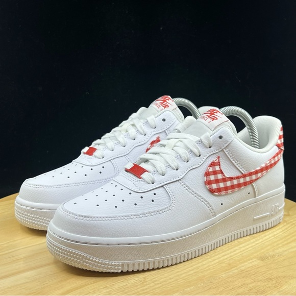 Nike Air Force 1 '07 Low Gingham Plaid Mystic Red DZ2784-101 Women's Sizes - Picture 2 of 9